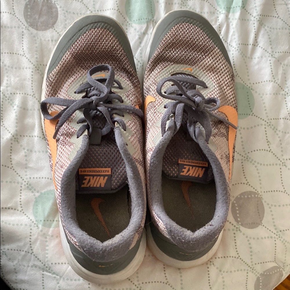 Nike Kids' Sneakers in Gray and Peach